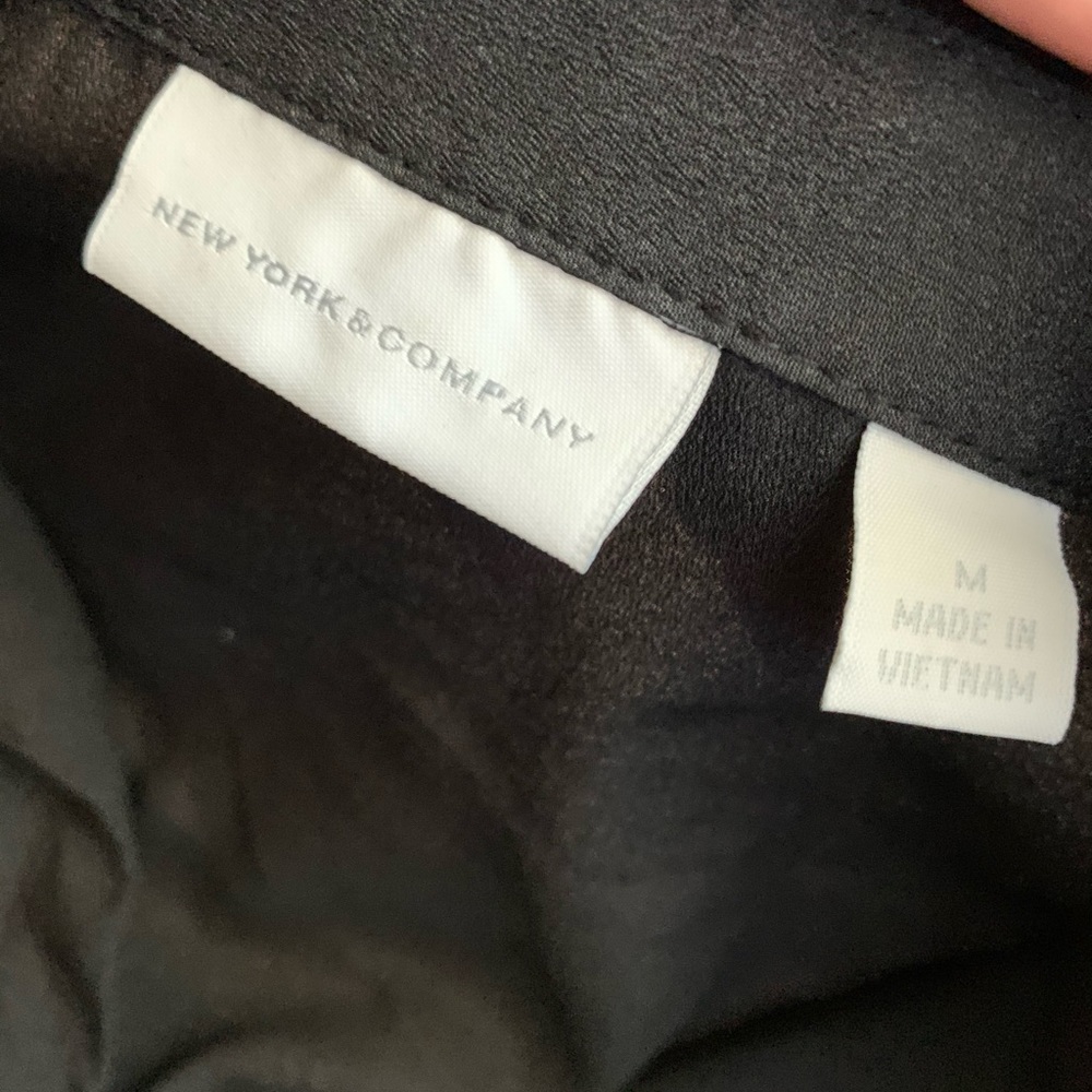 Women’s NY & Company shirt - Picture 3 of 7